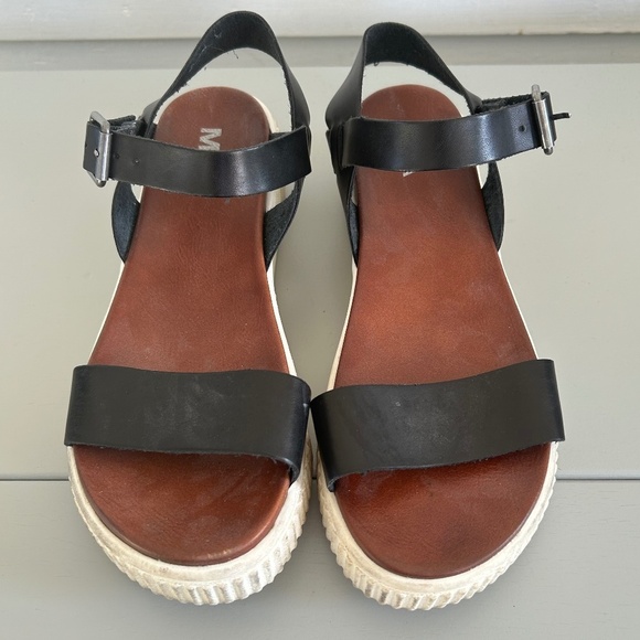 MIA Shoes - Mia Black Platform Sandal Sz 7.5